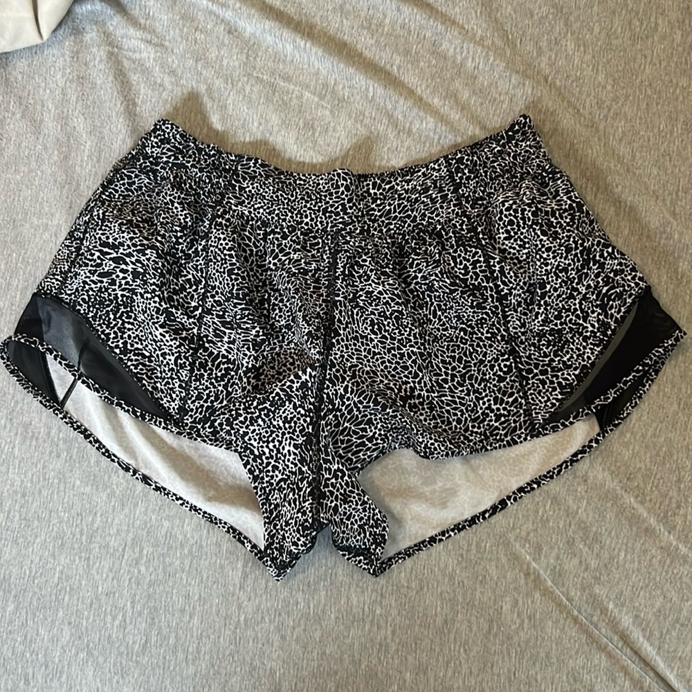 Lululemon hotty hot shorts
